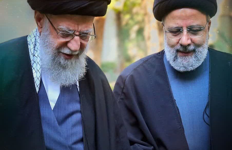 ️رهبر انقلاب:
 شهید رئیسی دل خاشع و ذاکر، زبان صادق و صریح و عمل خستگی‌ناپذیر و دائم داشت.
#خادم_حرم_ایران 
#پرواز_خدمت