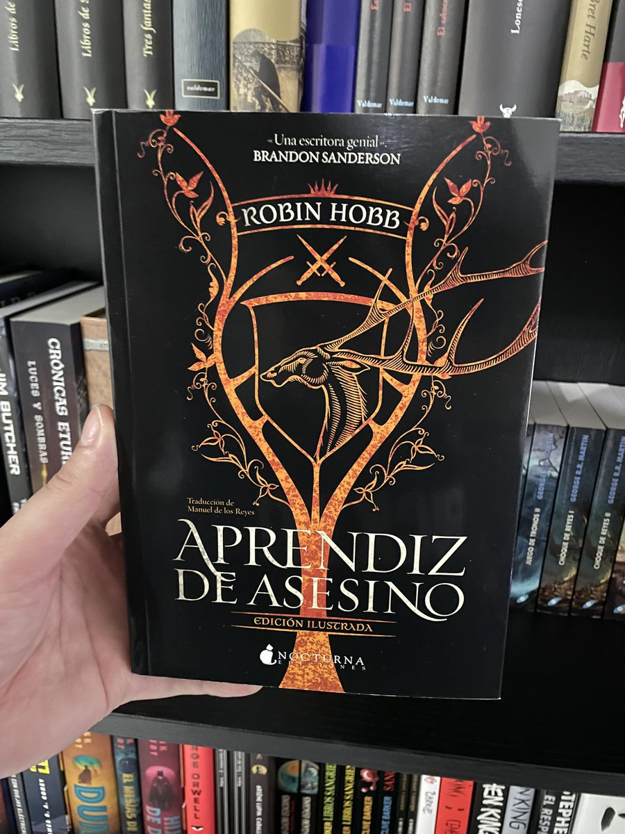 Aún no me entra en la cabeza que esto haya sido posible, en parte, gracias a esta comunidad. Toca leer <a href="/robinhobb/">Robin Hobb</a>