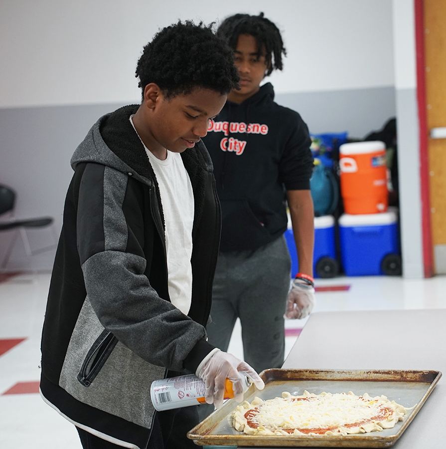 Larry Griffin, our Director of Food and Nutrition, made pizzas with students before gathering student input on the school's food program. As always, student feedback is an important part of our decision-making process, from food and beyond.