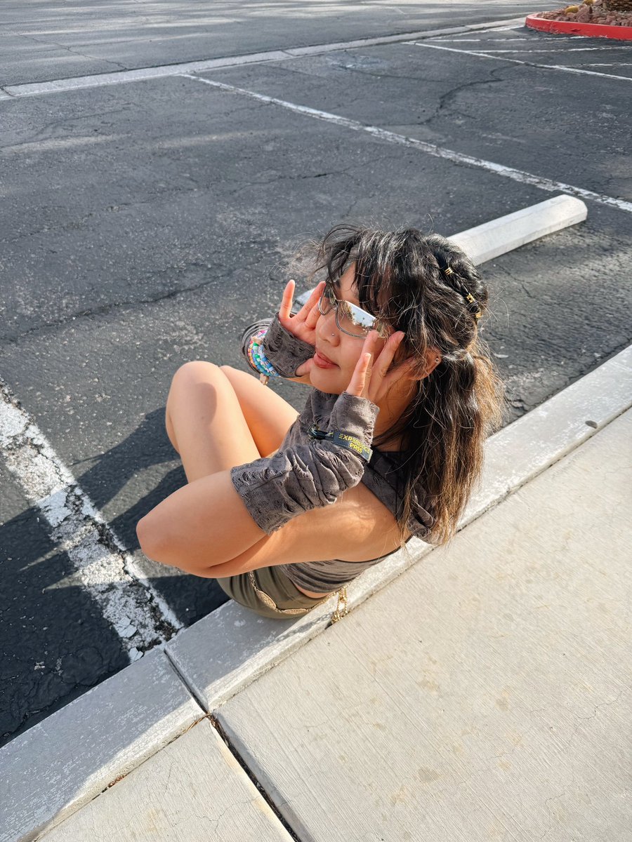 EDC day two babeyyyy 🤩