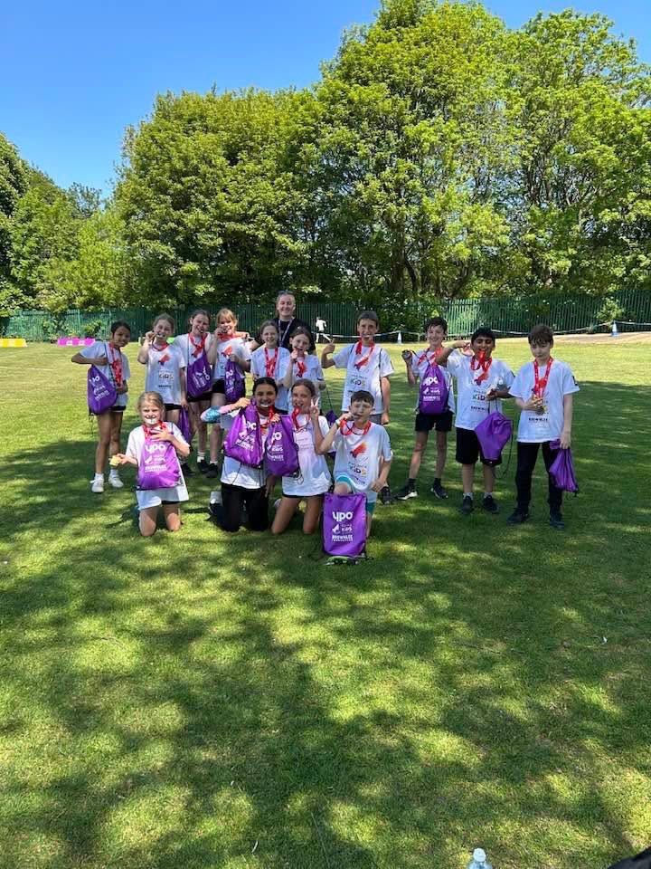 Some of our sports leaders attended the Brownlee triathlon today at Bradford grammar school. Swimming, running and cycling we had great fun- what an amazing experience for the group 🏊‍♀️🏃🚴

<a href="/jonny_brownlee/">Jonathan Brownlee</a> <a href="/AliBrownleetri/">Alistair Brownlee</a>