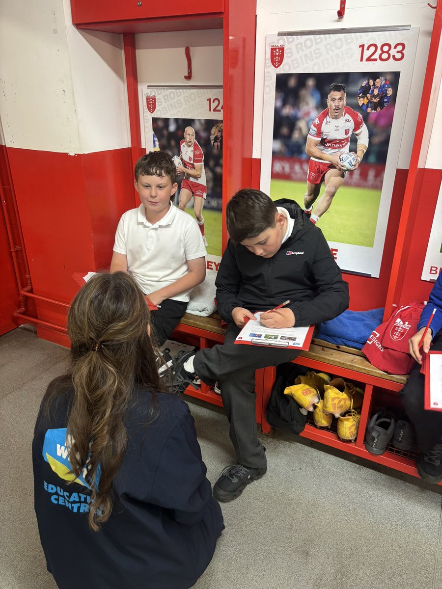 Alderman Cogan Y5s joined us for an enrichment day at Craven Park yesterday ☺️☀️✍️
