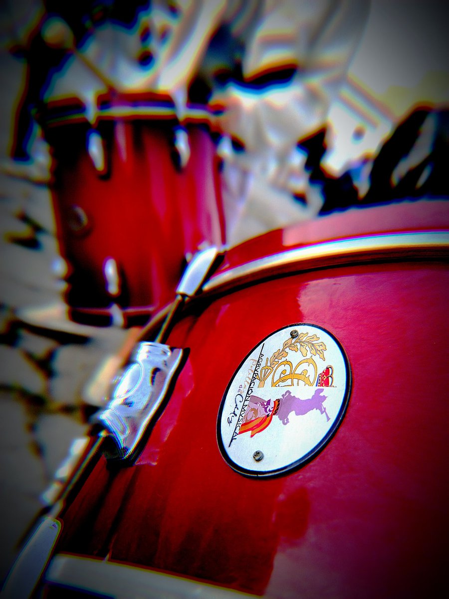 PolillasCadiz's tweet photo. 🟥⬛️ENSAYOS

Y la música sigue llenando nuestros corazones día tras día, ensayo tras ensayo. 

𝑷𝒐𝒍𝒊𝒍𝒍𝒂𝒔, 𝒎𝒂́𝒔 𝒒𝒖𝒆 𝒖𝒏 𝒔𝒆𝒏𝒕𝒊𝒎𝒊𝒆𝒏𝒕𝒐... https://t.co/1l7YzkLszw