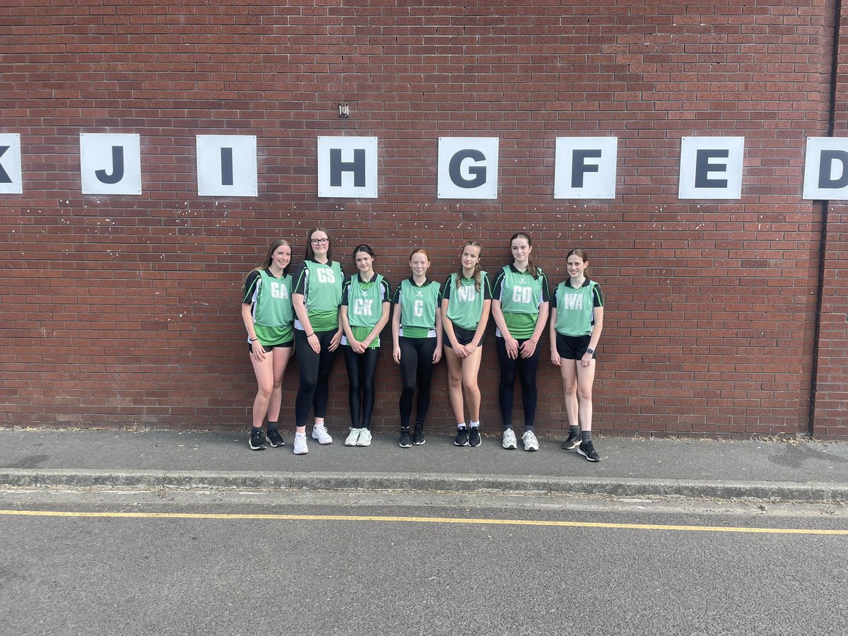 HopeAcademyPE's tweet photo. Well done to our Year 9 team who won the semi final of the St Helens Netball Cup 24-2. On to the final 👏🏽💚 #teamHope #HopePE https://t.co/5EGJ1Wb19h