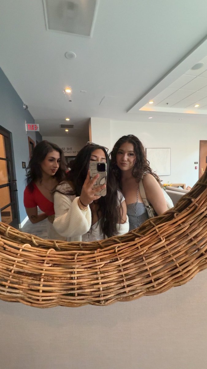 swagggyem's tweet photo. 3 stooges https://t.co/54vqLgEIIq