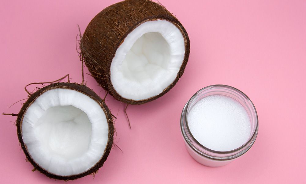 charlis_beauty's tweet image. 🥥 Pure indulgence, perfected. CHARLIS Coconut Oil elevates hydration, nourishment, and skin radiance to the heights of luxury. Glow like never before. (Link in Bio)
.
.
.
#CHARLISBeauty #Skincare #BeautyCommunity #SkincareTips