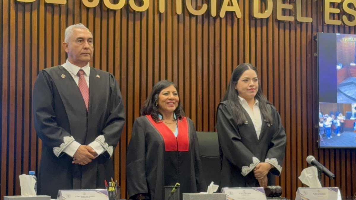 VeroBacaz's tweet photo. LA TERNA DE DONDE SALDRÁ EL PRÓXIMO TITULAR DEL TSJ 

María del Carmen Aquino Celis 
Nancy Montero Mercado y Javier Mujica Díaz son quienes están  siendo votados para la terna de donde se designará al magistrado o magistrada presidente del TSJ, con 20 votos a favor, uno en contra y una abstención. La cual será enviada al @MorelosCongreso que sesionará mañana. 

@CorresponsalsMX #Morelos