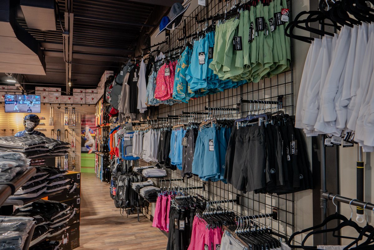 prime_mw's tweet image. Need a refresh after the Spring Season?!
Shop ⭐In-Store Only Specials⭐ on some must haves!
⚾15% OFF Select Shorts
⚾ Buy One Get One Half Off Baseball Pants (Some Exclusions Apply)
Located in Fenton MO | St. Peter's MO | Chesterfield MO
#PrimeSports #InStoreOnly #summerspecial