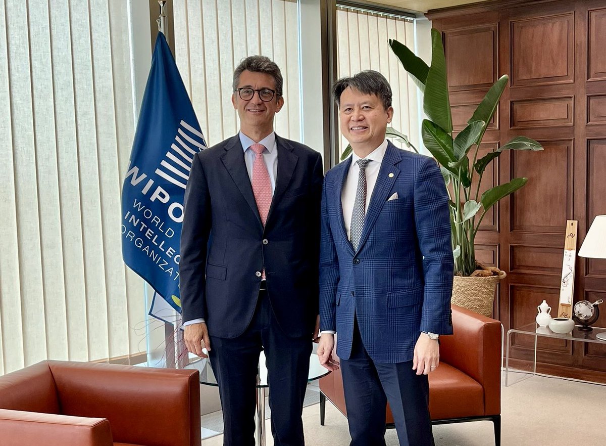 EU at the UN - Geneva #MultilateralismMatters (@eu_ungeneva) on Twitter photo Excellent exchange today between EU Ambassador <a href="/MCervoneEU/">Michele Cervone d’Urso</a> & <a href="/WIPO/">World Intellectual Property Organization (WIPO)</a> DG Tang about EU-WIPO cooperation, issues of common interest, the current multilateral context and looking ahead. Excellent exchange today between EU Ambassador <a href="/MCervoneEU/">Michele Cervone d’Urso</a> & <a href="/WIPO/">World Intellectual Property Organization (WIPO)</a> DG Tang about EU-WIPO cooperation, issues of common interest, the current multilateral context and looking ahead.
