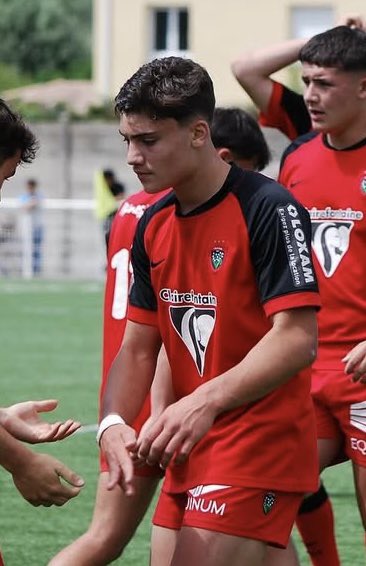 🚨💣 INFO STADE FRANÇAIS ACTU 👶

Le n°10 Toulonnais Nolan Bellido rejoindra le Stade Français la saison prochaine ✍️✅
Il évoluait en Crabos cette année. Pas assez vu pour juger, mais comme annoncé : gros remue-ménage à venir au CDF !

Chaud pour d’autres infos ? 👀 🔥