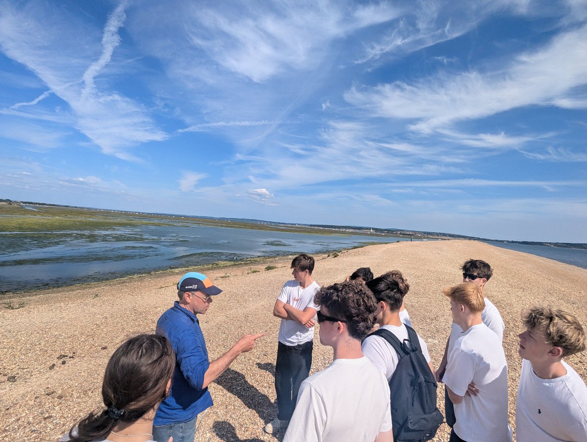 Oratory_Geog's tweet photo. A fantastic day to be out exploring Physical processes and landforms on the South Coast and Changing Places today for @oratoryschool 🍦 to finish! 🌞👍 https://t.co/ymDtQ3mrXL