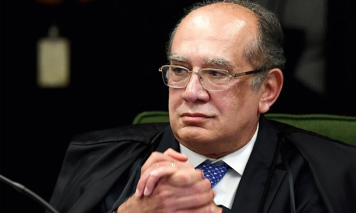 Imagine um juiz julgando um processo onde o advogado é... seu próprio filho.
Agora multiplique isso por bilhões de reais.
Essa é a realidade escancarada no STF.
E pior: está tudo sendo feito dentro da lei — da lei deles. (1/n)