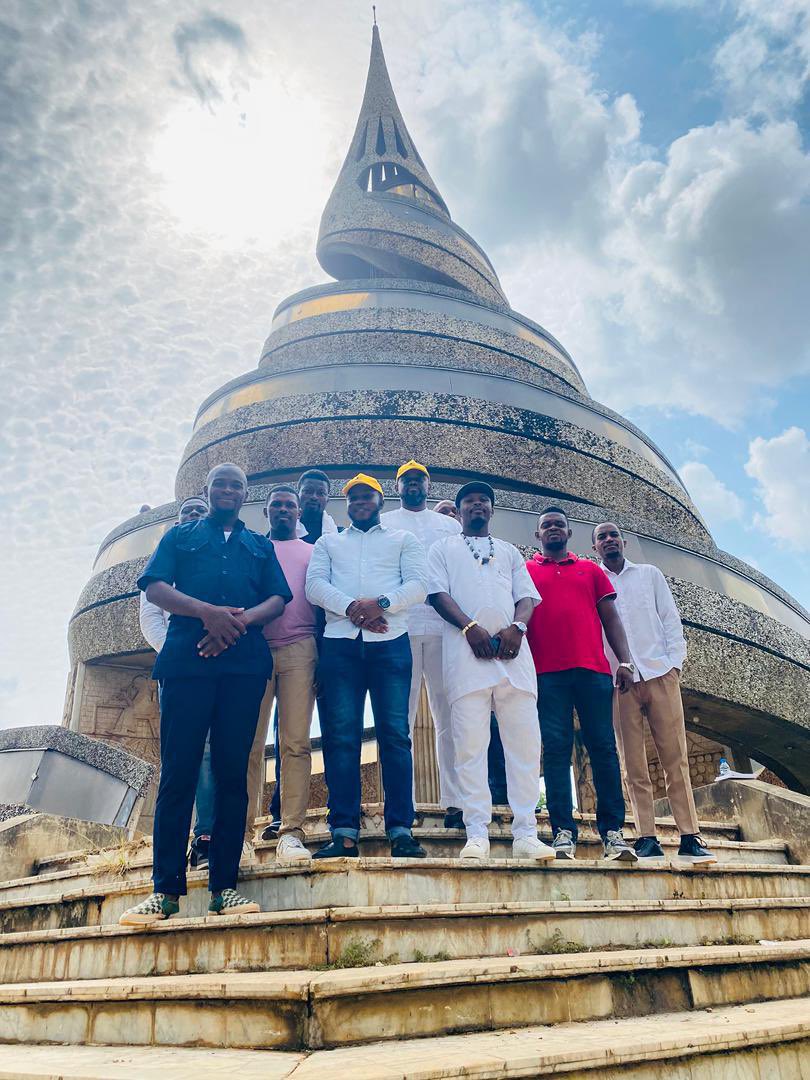 MP3 Cameroon (@mp3cmr) on Twitter photo À l’ombre du Monument de la Réunification, un acte de mémoire et d’engagement.
En cette période de célébration de l’unité nationale, des militants du MP3 de Yaoundé, réunis autour du Candidat visionnaire <a href="/Mpodol_237/">Hiram S. Iyodi 🇨🇲</a> , se sont retrouvés au pied de ce symbole fort de l’histoire du À l’ombre du Monument de la Réunification, un acte de mémoire et d’engagement.
En cette période de célébration de l’unité nationale, des militants du MP3 de Yaoundé, réunis autour du Candidat visionnaire <a href="/Mpodol_237/">Hiram S. Iyodi 🇨🇲</a> , se sont retrouvés au pied de ce symbole fort de l’histoire du