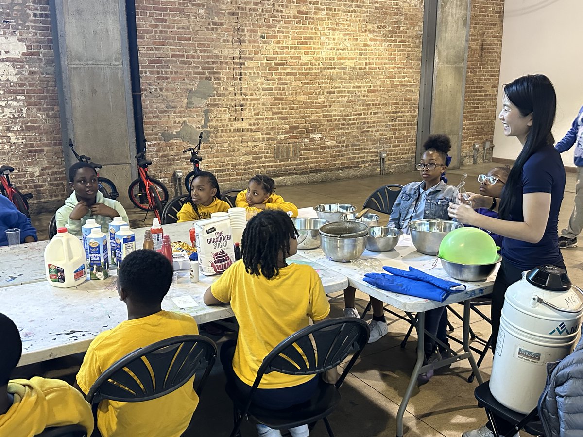 University of Chicago Materials Research Center tweet media