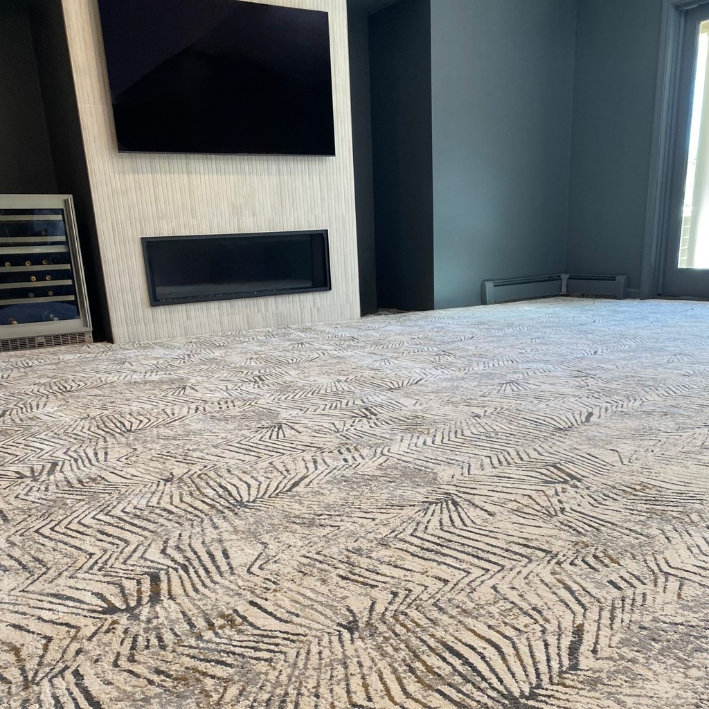 Mount Fuji brings a sophisticated edge to this space with its layered texture and modern geometric design. A versatile residential carpet woven of a unique blend of polypropylene and polyester that quietly elevates any room it’s placed in.

l8r.it/kg1M

#couristan