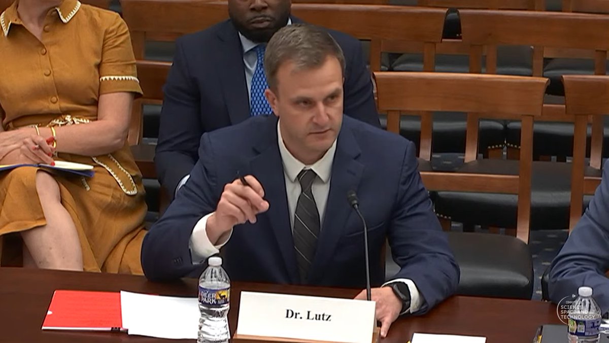 AgFunder (@agfunder) on Twitter photo AI is helping <a href="/corteva/">Corteva Agriscience</a> accelerate the development of new crop protection products by modeling proteins and molecules with “unprecedented speed and accuracy,” Dr. Brian Lutz told a congressional subcommittee today. “AI is transforming everything we do." agfundernews.com/corteva-ai-can… AI is helping <a href="/corteva/">Corteva Agriscience</a> accelerate the development of new crop protection products by modeling proteins and molecules with “unprecedented speed and accuracy,” Dr. Brian Lutz told a congressional subcommittee today. “AI is transforming everything we do." agfundernews.com/corteva-ai-can…