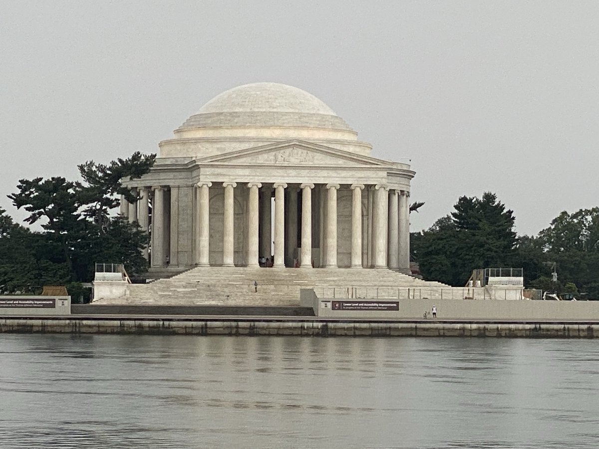WAndyMaddox's tweet photo. August 1, 1988, I proposed to Tina Rather on the steps of the Jefferson Memorial, she said yes.  May 20, 1989 we got married!  Thank you Tina!   Love you. https://t.co/gwvxz4IOkc
