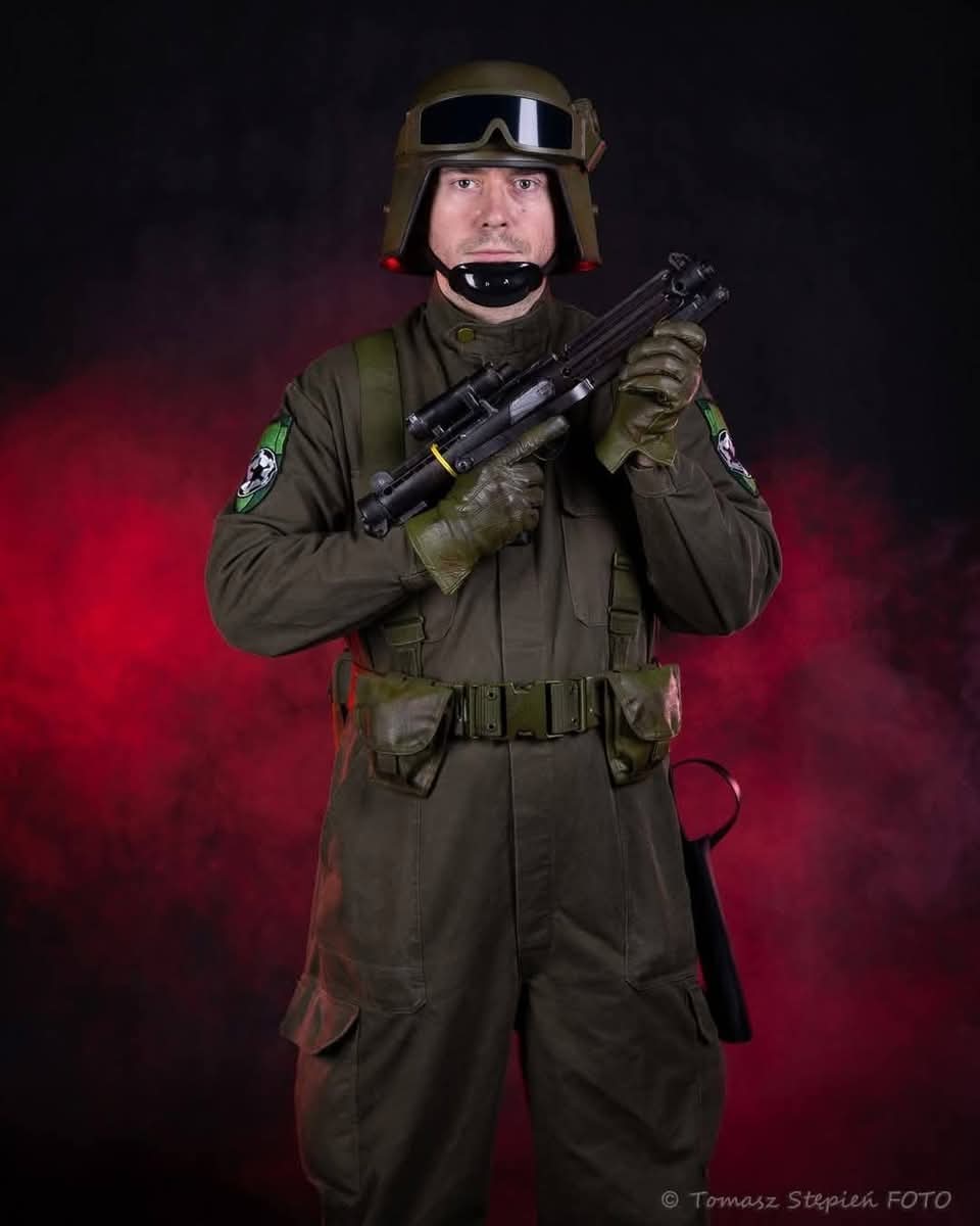There are soldiers…
And then there are those who endure

Not drawn to the spotlight — but to duty.
Every post held, every order followed

TX21371 of the #PolishGarrison stands as part of the Imperial Army — an unwavering presence in the ranks

#swiftsilentrelentless #IAT