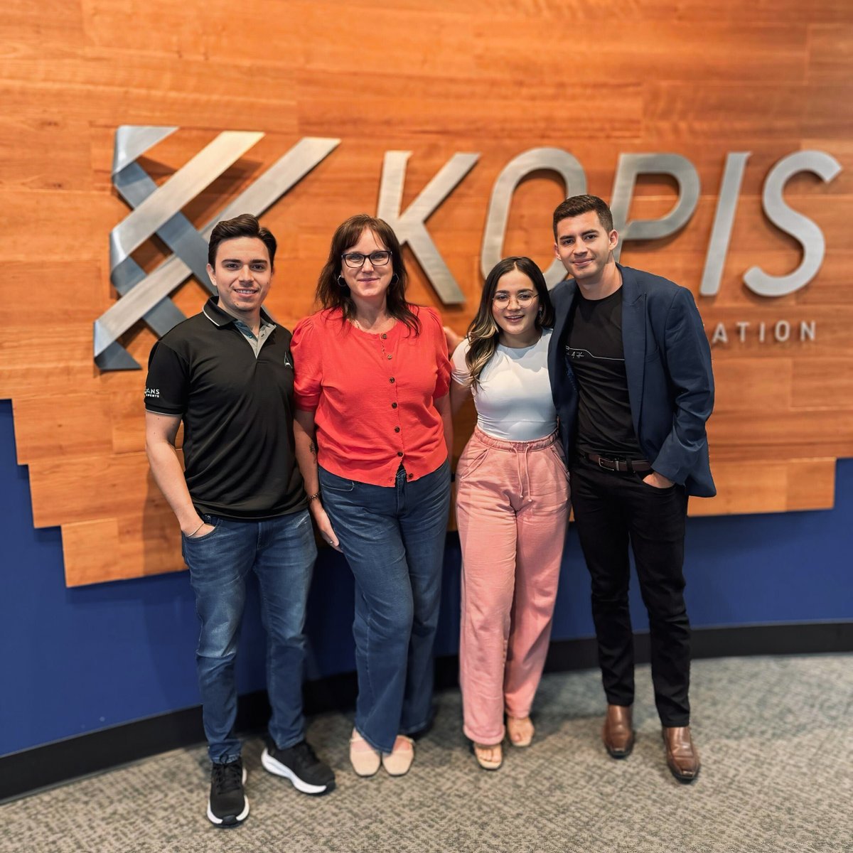 oceans_code's tweet image. Quick stop in Greenville yesterday, such a great city to connect, share ideas, and talk about what’s coming next in tech. Thanks to Michelle for the great conversation and hospitality. So good to finally meet face-to-face and hear about the growth you’re driving. #Greenville