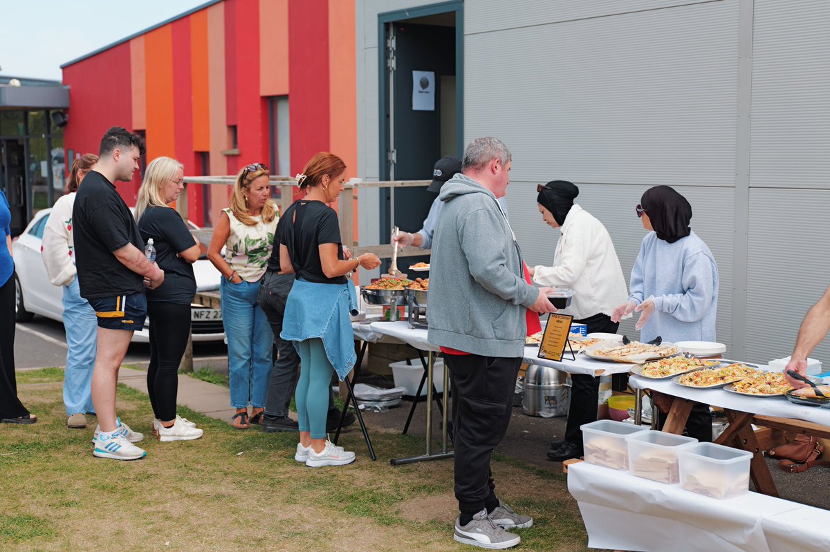 GRMA leis an Kind Economy as an tacaíocht agus bia galánta mar is gnáth

Big GRMA to our comrades in the Kind Economy for the amazing food today

Join the Kind Economy here: nlb.ie/take-action/li…