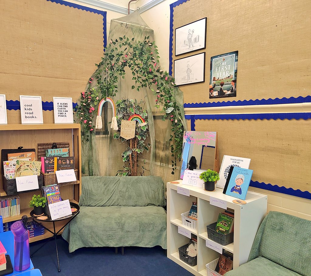 LauraHulme14's tweet photo. A little book corner revamp #books #bookcorner #reading https://t.co/ZKdfSyZnEw