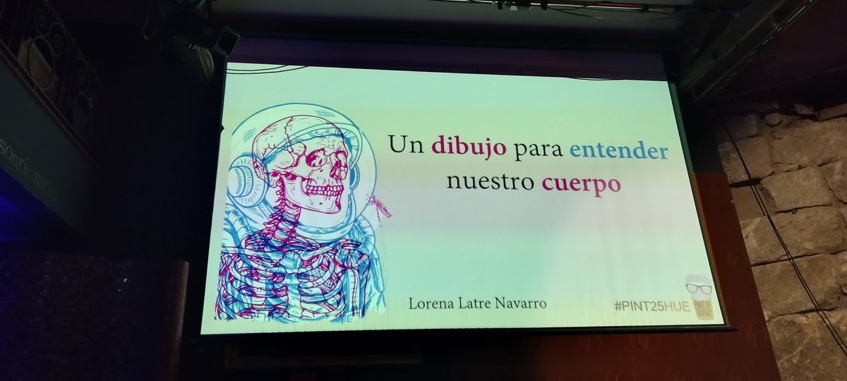 Charla muy interesante sobre como no debemos dejar de dibujar. Buen consejo para los profes #PINT25HUES