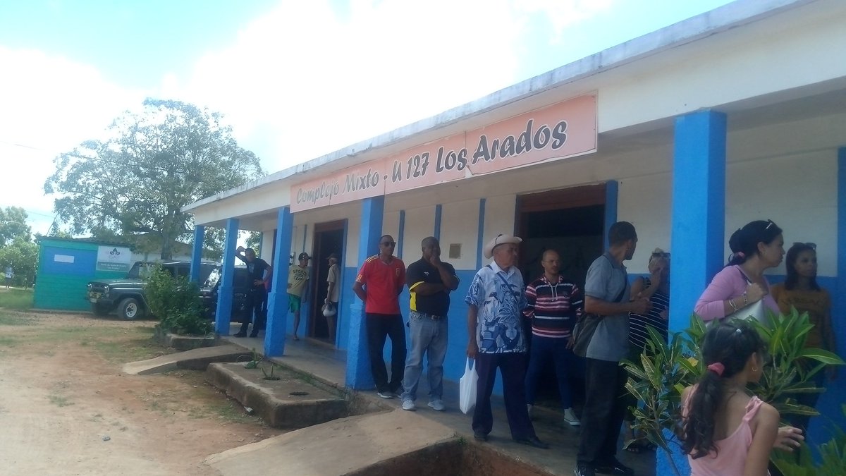yoeaberob1's tweet photo. Hoy volvimos a #Maisí, municipio más oriental de #Cuba. Es muy estimulante ver el talento de nuestros niños de círculos infantiles, el esmerado cuidado a las embarazadas en su hogar materno y la vida cotidiana de un pueblo noble y trabajador.
#MiMoncadaGuantanamero 
@DiazCanelB https://t.co/FlcHgaA9NE