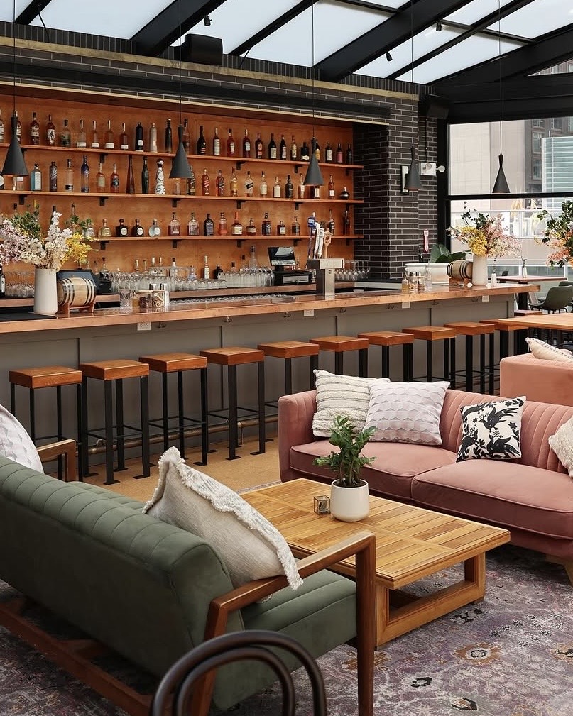 Flatiron & NoMad, NYC (@flatironny) on Twitter photo Sip, savor, and soak in the skyline - rooftop bar season in Flatiron & NoMad is here! 🌇
Check out our guide to find your favorite rooftop bars in the neighborhood: bit.ly/FNRooftopBars
Featuring:
🍹 <a href="/brokenshaker/">Broken Shaker</a>
🍹 #Eataly
🍹 #GlassCeilingRooftop Sip, savor, and soak in the skyline - rooftop bar season in Flatiron & NoMad is here! 🌇
Check out our guide to find your favorite rooftop bars in the neighborhood: bit.ly/FNRooftopBars
Featuring:
🍹 <a href="/brokenshaker/">Broken Shaker</a>
🍹 #Eataly
🍹 #GlassCeilingRooftop