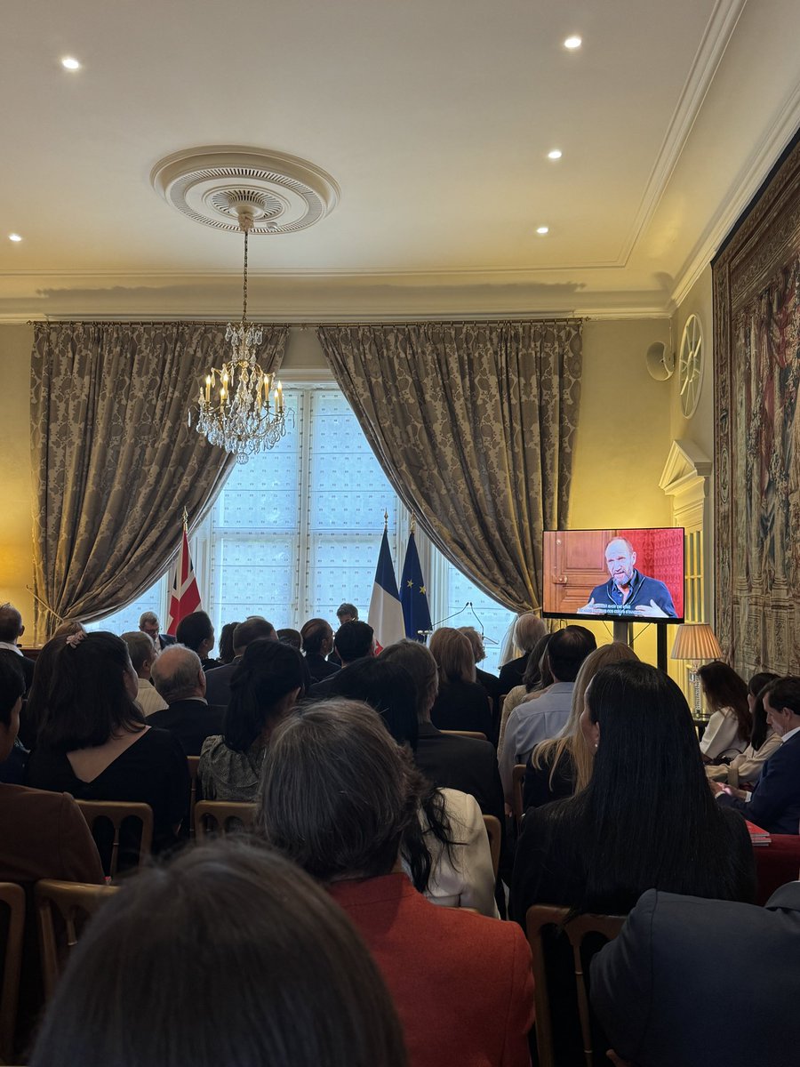 Melinda Hughes (@melhugsopera) on Twitter photo Just been to a 25/26 season announcement for <a href="/operadeparis/">Opéra de Paris</a> - Ralph Fiennes will make is opera debut directing Eugene Onegin next year! OMG 🤪 Just been to a 25/26 season announcement for <a href="/operadeparis/">Opéra de Paris</a> - Ralph Fiennes will make is opera debut directing Eugene Onegin next year! OMG 🤪