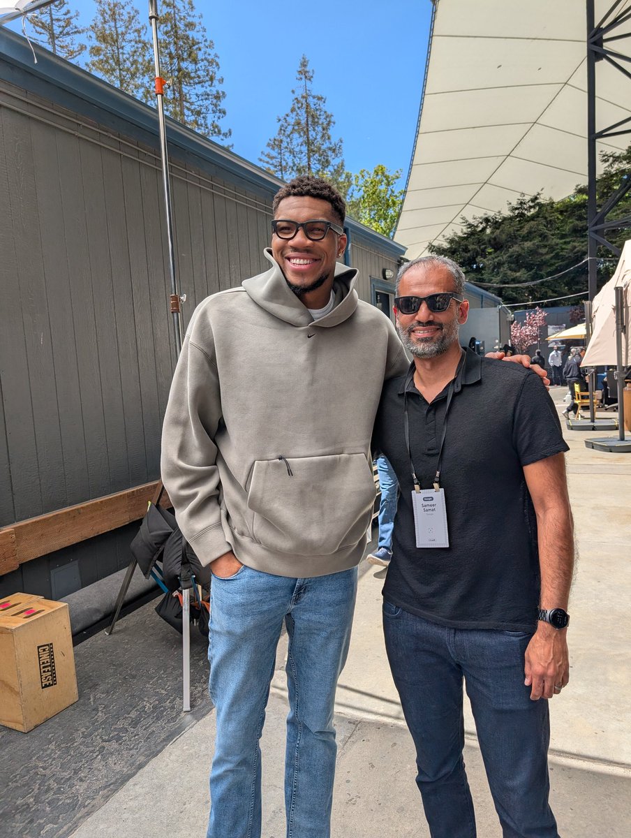 Sameer Samat (@ssamat) on Twitter photo Excited for the the future of Android XR! Thanks to <a href="/Giannis_An34/">Giannis Antetokounmpo</a> for dropping by and checking it out! Excited for the the future of Android XR! Thanks to <a href="/Giannis_An34/">Giannis Antetokounmpo</a> for dropping by and checking it out!