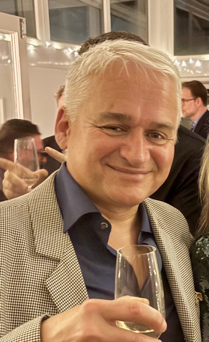 Julia Hartley-Brewer (@juliahb1) on Twitter photo Absolutely heartbroken to learn that the wonderful Patrick O'Flynn <a href="/oflynnsocial/">Patrick O'Flynn</a> has died of cancer today.
He was a brilliant colleague at the Express, a staunch Brexiteer and good friend. Most importantly, he was a genuinely lovely man.
My condolences to his wife and family. ❤️ Absolutely heartbroken to learn that the wonderful Patrick O'Flynn <a href="/oflynnsocial/">Patrick O'Flynn</a> has died of cancer today.
He was a brilliant colleague at the Express, a staunch Brexiteer and good friend. Most importantly, he was a genuinely lovely man.
My condolences to his wife and family. ❤️