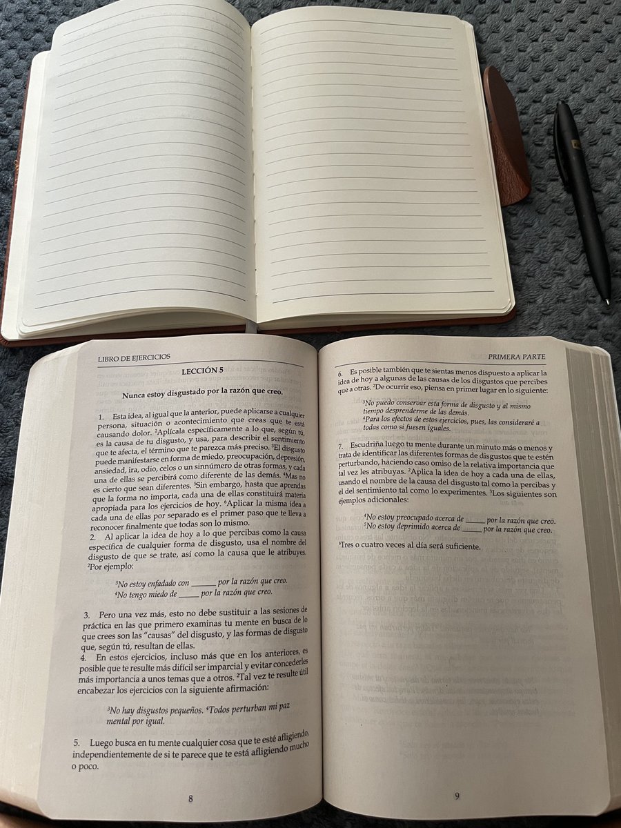 #uncursodemilagros estoy amando las lecciones de este libro. No volveré a ser la misma persona después de esto jamás.