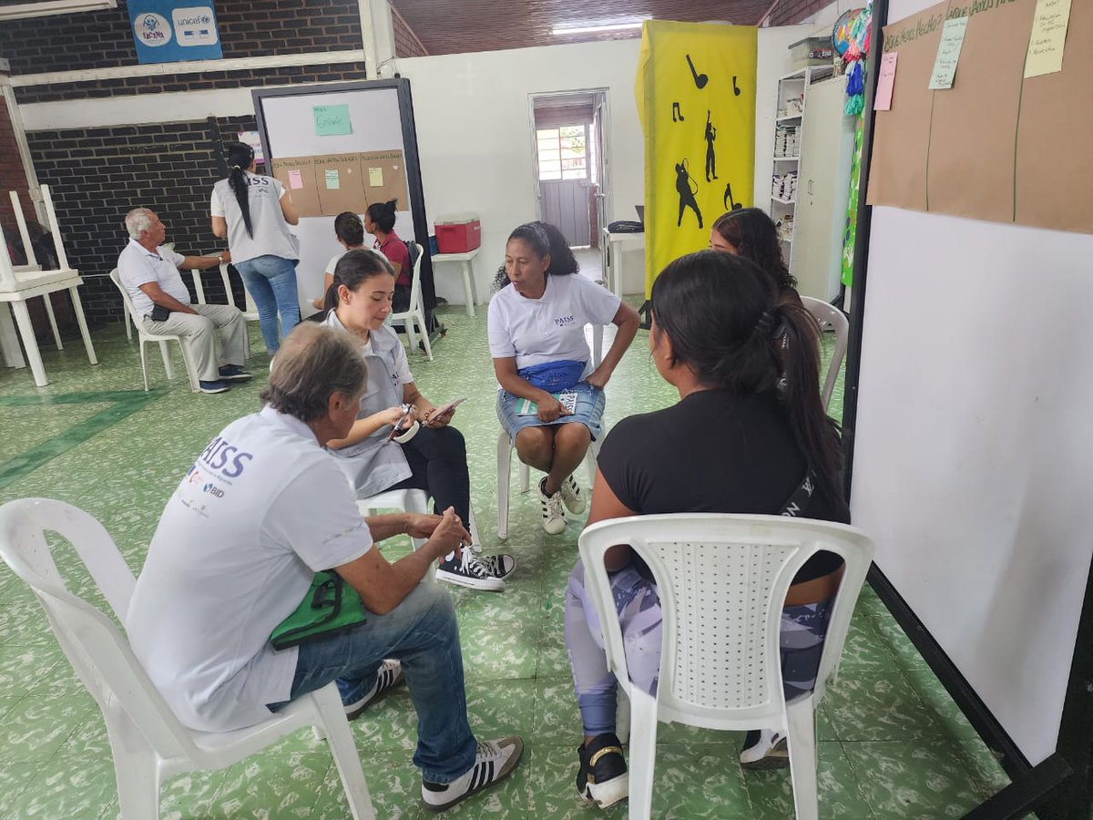 ¡En📍#NteDeSantander continuamos fortaleciendo las redes sociales y comunitarias!

Con el objetivo de generar procesos favorables para las comunidades en educación en salud, las redes Tejiendo en Comunidad (Cúcuta) y Abriendo Caminos (Villa del Rosario) se reunieron en espacios