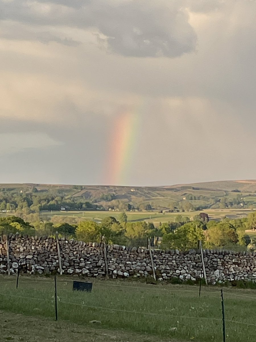 butcheratch's tweet photo. @Hudsonweather rainbow over Linton in craven https://t.co/W4e66AaYBC