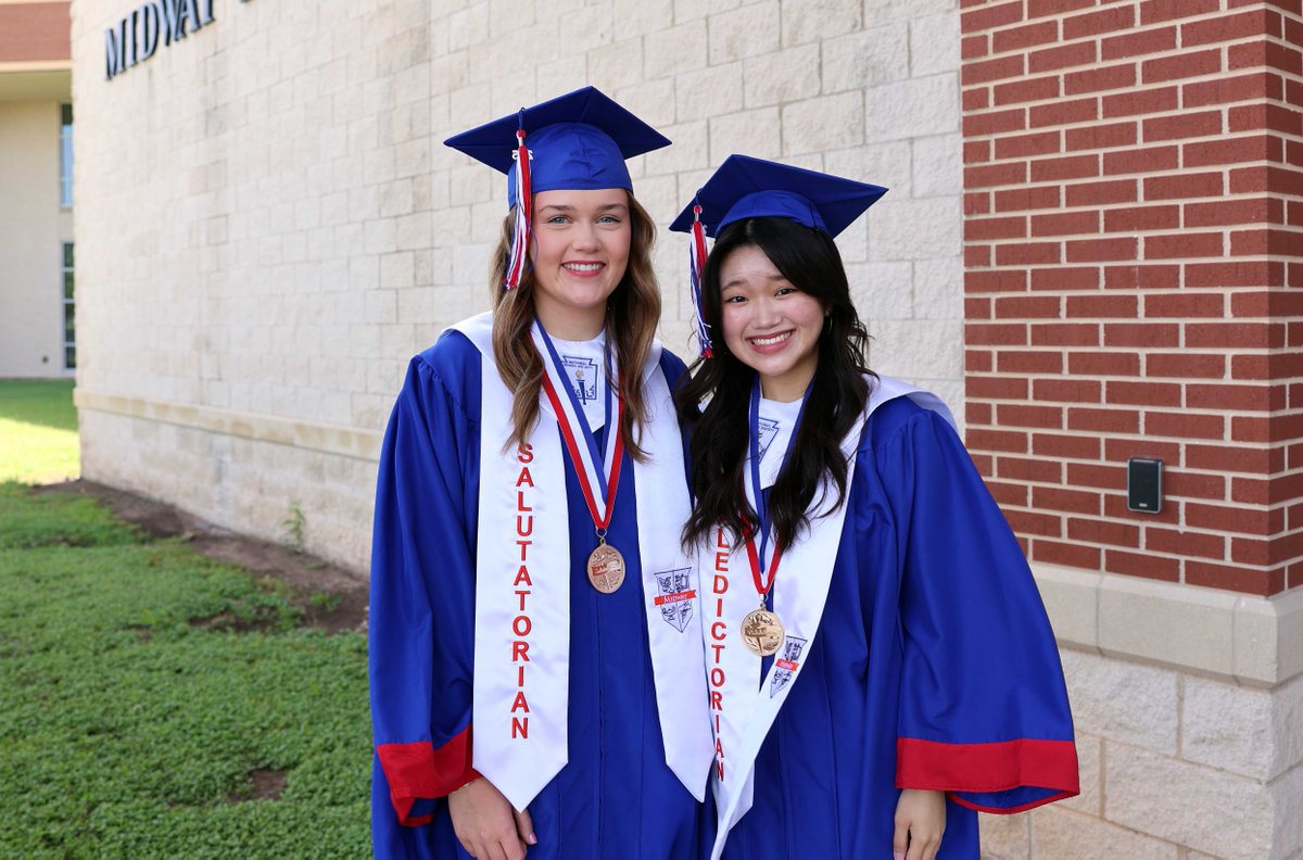 Midway ISD (@midwayisd) on Twitter photo Congratulations to our <a href="/MidwayHS/">Midway High School</a> Class of 2025 top graduates!
🎓 Valedictorian: Esther Kim
🎓 Salutatorian: Avery Boekweg
Learn More: ow.ly/ZYJ650VVWJx Congratulations to our <a href="/MidwayHS/">Midway High School</a> Class of 2025 top graduates!
🎓 Valedictorian: Esther Kim
🎓 Salutatorian: Avery Boekweg
Learn More: ow.ly/ZYJ650VVWJx