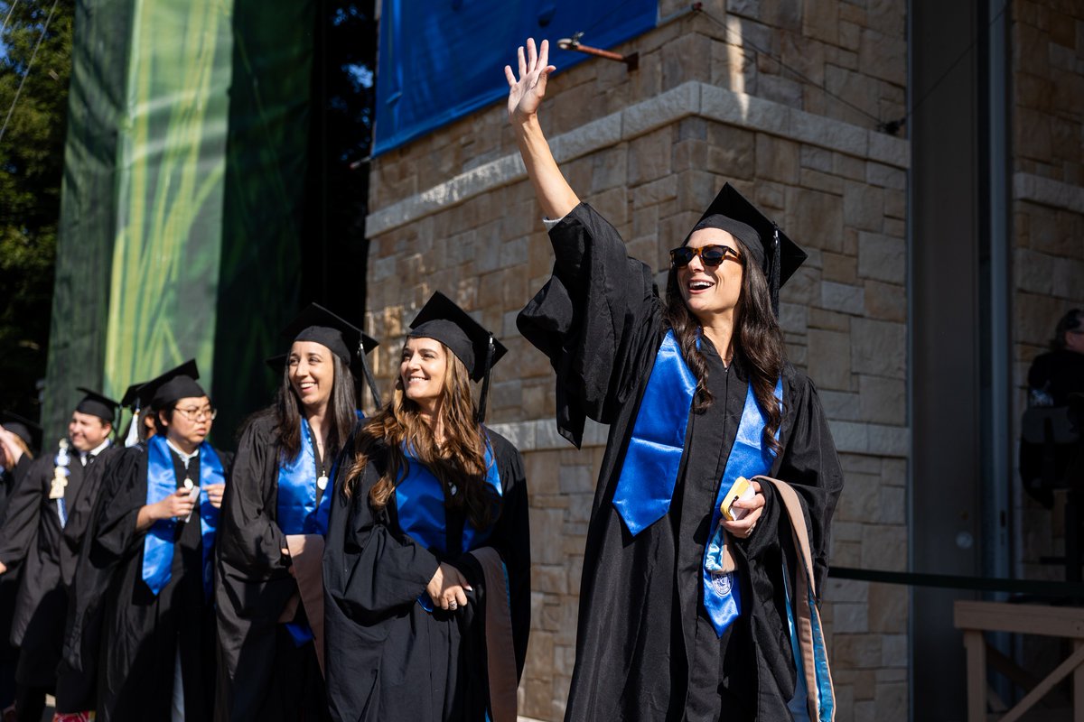 SSU_1961's tweet image. Big CONGRATULATIONS to all of our amazing graduates! 
We’re still reliving the unforgettable moments from this past weekend from joyful cheers and warm hugs to tassels turned and dreams launched. 
We enjoyed celebrating all that you’ve accomplished!