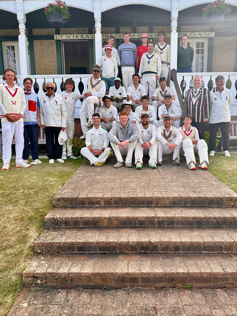 Superb Sunday at <a href="/RadleyCollege/">Radley College</a> and a victory against Radley Rangers! 

#unitedthoughuntied