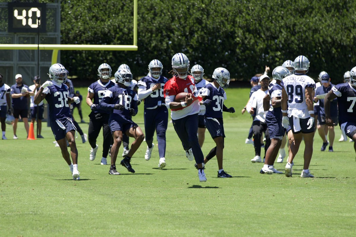 NickHarrisFWST's tweet image. The Joe Milton Experience was on full display today.
The highs were fun (including this ~20 yard scamper off a broken play) and the lows were definitely notable (a pair of INTs to Shemar James and Buddy Johnson).
“The talent speaks for itself,” HC Brian Schottenheimer said…