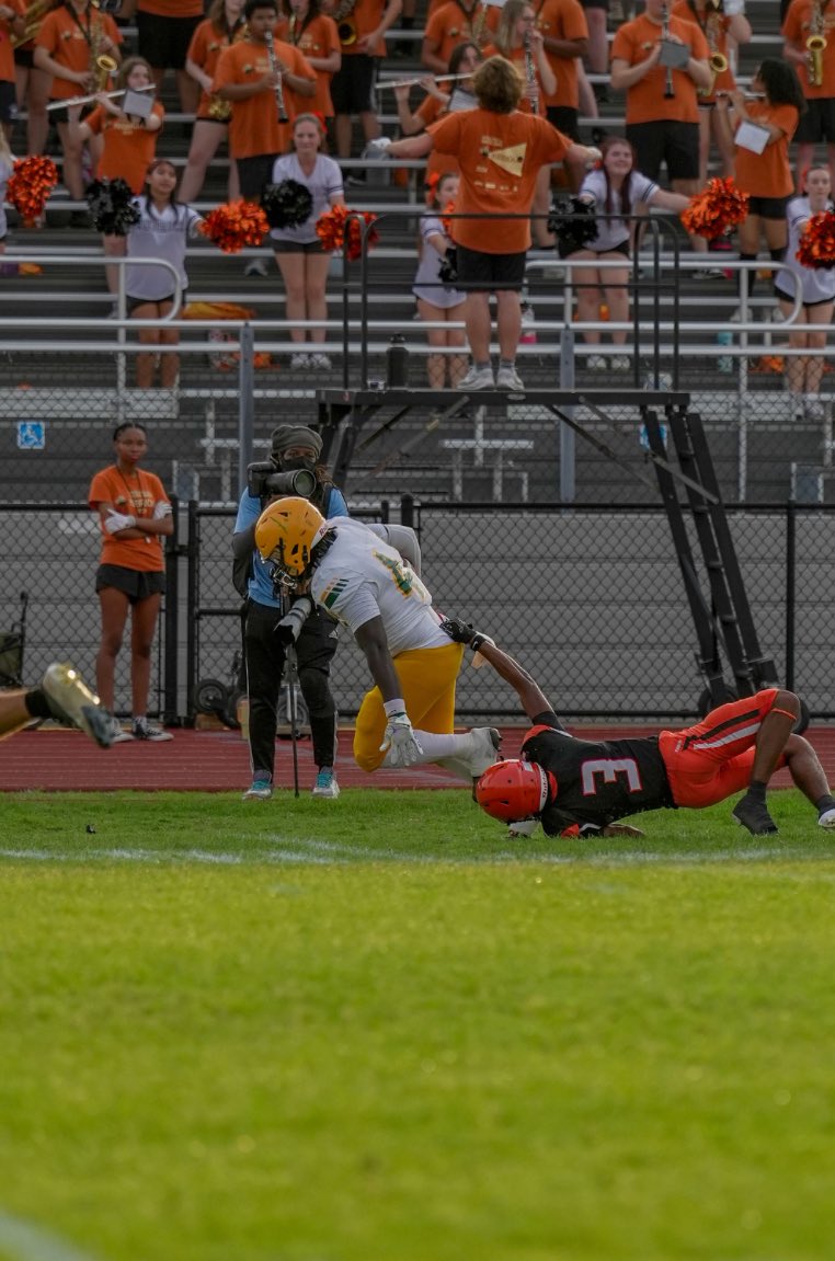 Marion laguerre tweet media