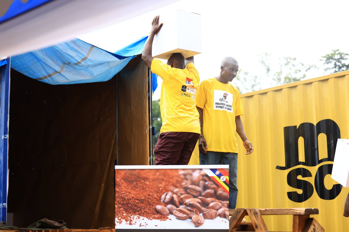PACEID (@paceidug) on Twitter photo Minister of <a href="/STIsecretariat/">Science, Technology and Innovation Secretariat🇺🇬</a>, <a href="/DrMusenero/">Dr. Monica Musenero Masanza</a> described the shipment as a symbol of:
▶️Industrial Transformation -We no longer export raw materials.
▶️Breaking Traditional Structures
▶️Use of Technology and Innovation
▶️Rise of Resilient Entrepreneurship
2/5 Minister of <a href="/STIsecretariat/">Science, Technology and Innovation Secretariat🇺🇬</a>, <a href="/DrMusenero/">Dr. Monica Musenero Masanza</a> described the shipment as a symbol of:
▶️Industrial Transformation -We no longer export raw materials.
▶️Breaking Traditional Structures
▶️Use of Technology and Innovation
▶️Rise of Resilient Entrepreneurship
2/5