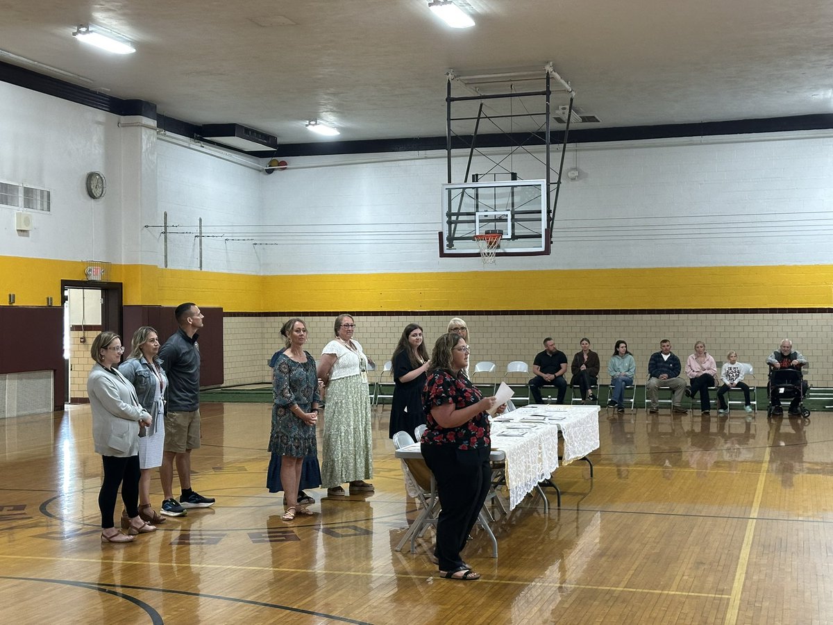 RMS_RossRams's tweet photo. Packed house for 4th grade awards!!! See you tomorrow, 5th grade!! #BeRAMS https://t.co/a4aCnQ5qVB