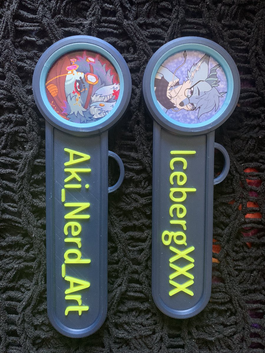 Aki_Nerd_Art's tweet photo. AHHHH I love these so much 🥹💜!! 
I order these 3D printed vrchat name tags for me and @icebergxxx0 
I can’t wait to show them off at AC!! https://t.co/WH0gQcqy55