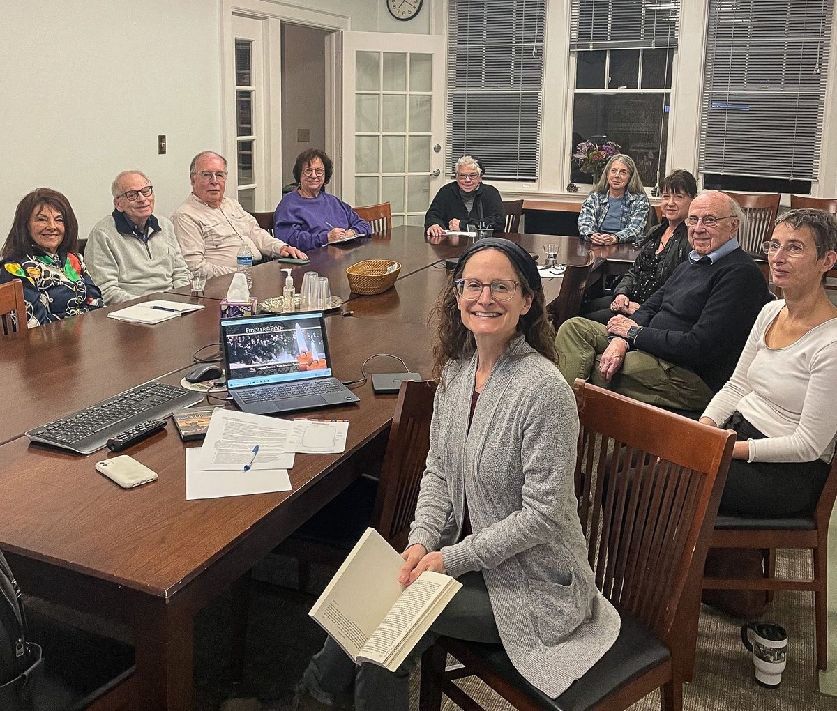 Fox Center for Humanistic Inquiry (@foxcenteremory) on Twitter photo Thank you to our Atlanta community for attending this year's Keyword Seminars, led by our <a href="/emorycollege/">Emory College</a> former faculty fellows!
Join us next month for "Re-gendering" with Susan Hylen (<a href="/CandlerTheology/">Candler School of Theology</a>)! 🎟️ via bit.ly/fchi-candler - Use code FCHI-2025 to waive fees ✨ Thank you to our Atlanta community for attending this year's Keyword Seminars, led by our <a href="/emorycollege/">Emory College</a> former faculty fellows!
Join us next month for "Re-gendering" with Susan Hylen (<a href="/CandlerTheology/">Candler School of Theology</a>)! 🎟️ via bit.ly/fchi-candler - Use code FCHI-2025 to waive fees ✨