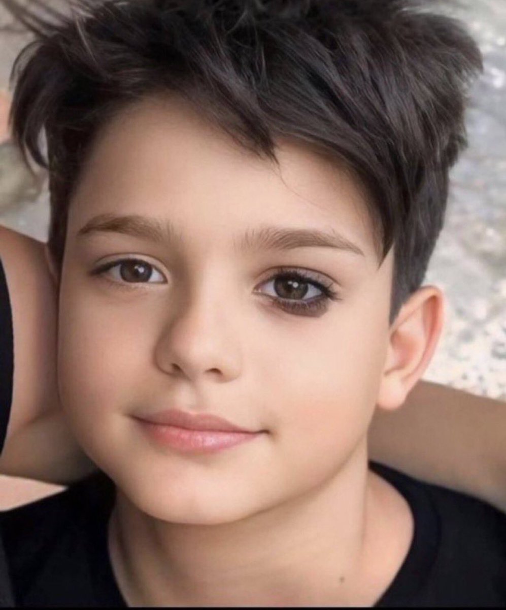 #AhmetMattiaMinguzziicinadalet

Bıçak suç aletidir. Kamera kayıtları delildir.
Ne yani katilleri aklamaya mı çalışıyorsunuz. Ahmet’en alınan hayatının hesabını kim verecek. Ahmet ve Ahmet gibi hayattan koparılan tüm çocuklar için adalet istiyoruz.