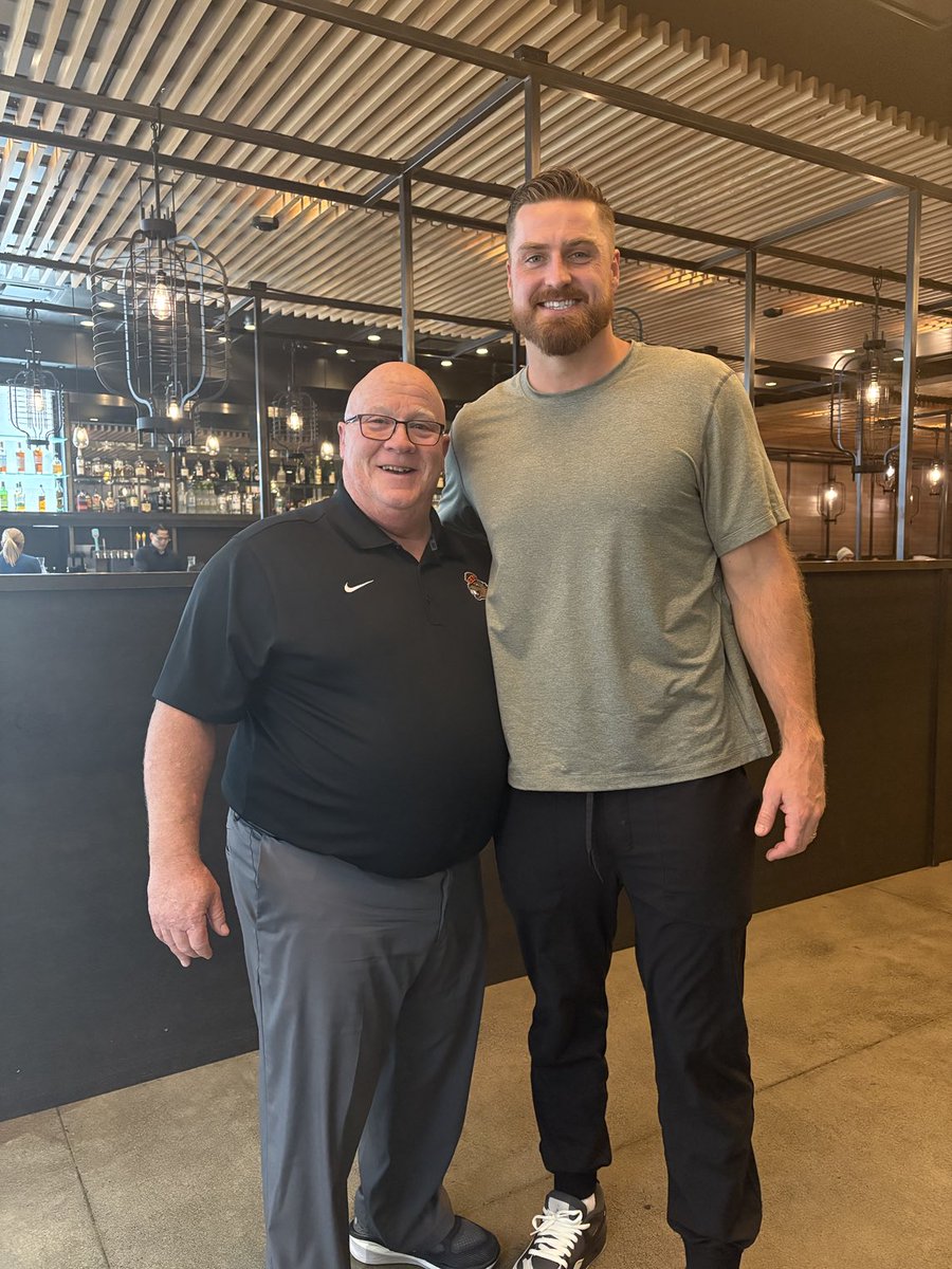 Great Lunch at Din Tai Fung with 11 Year NFL Veteran ⁦<a href="/mremmers75/">Mike Remmers</a>⁩