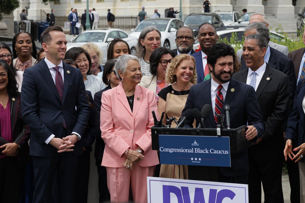 Rep. Debbie Wasserman Schultz tweet media