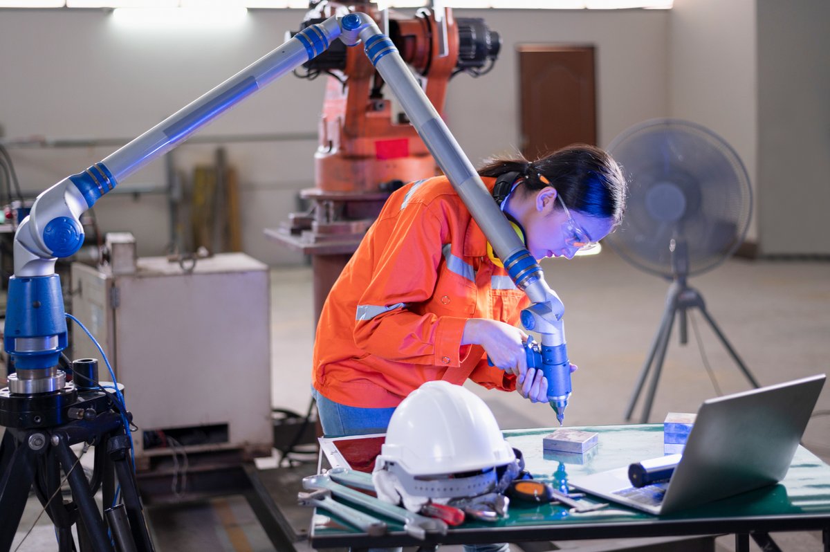 NSCsafety's tweet photo. Mark your calendar for Tuesday, June 24 for the Annual Workplace Safety Summit hosted by the #MSDSolutionsLab. Join us as we showcase the achievements of our grant winners and the impact of our #MSDPledge community: https://t.co/lLRgxggioZ. https://t.co/z9FZV6v2Ov