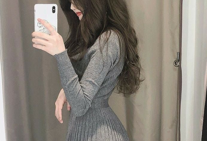 منه السوالف اذا سولف تجي ذربه 
يحسبني اسمع وأنا في بحته غادي

نوره ..