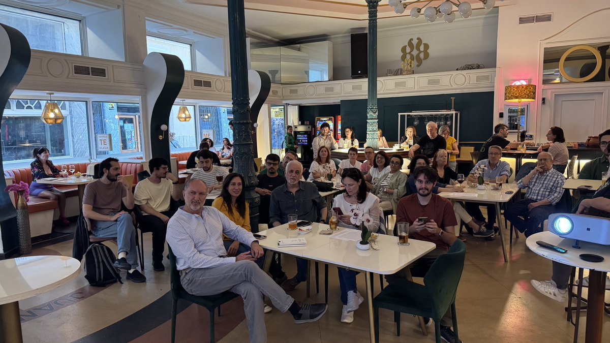 Jesús Lozano (@jeslozrog) on Twitter photo Muy buen ambiente esta tarde en Pint of Science Badajoz. Lo hemos pasado muy bien. Gracias a los asistentes y organizadores-#Pint25ES #Pint25BDJ <a href="/pintofscienceES/">Pint of Science ES</a> Muy buen ambiente esta tarde en Pint of Science Badajoz. Lo hemos pasado muy bien. Gracias a los asistentes y organizadores-#Pint25ES #Pint25BDJ <a href="/pintofscienceES/">Pint of Science ES</a>