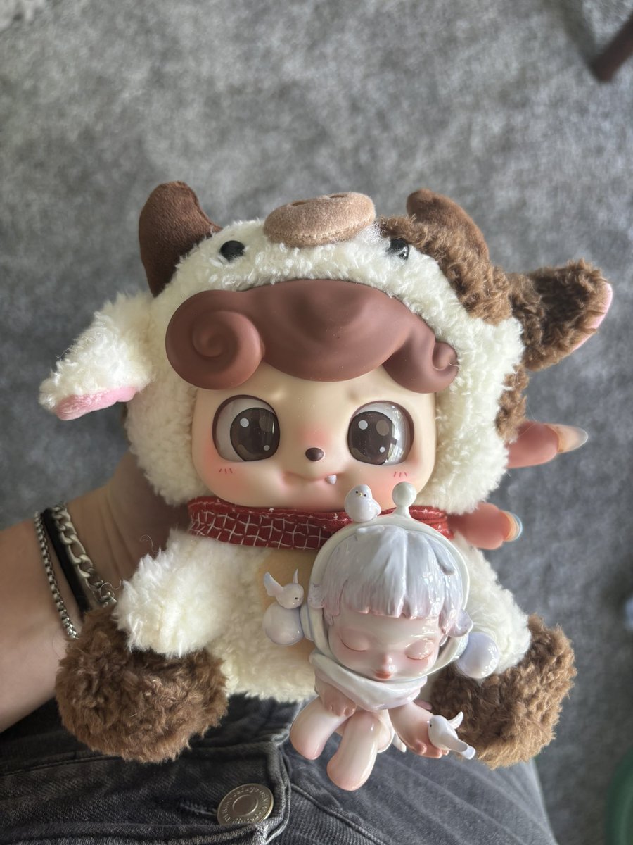 Guysss look at my new friends :)))